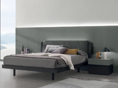 Letto con testiera imbottita Roxy di Tomasella